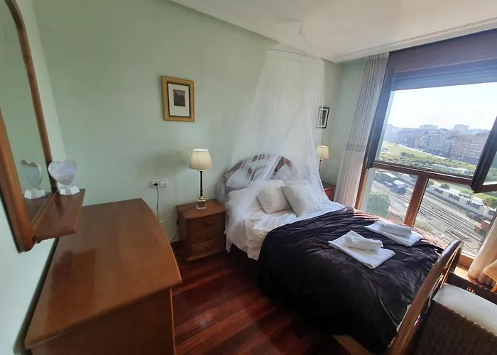 Acacias - Piso Amplio En Playa De Poniente Para 6 Personas Con Garaje - Vut-2654-As
