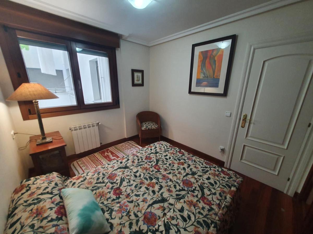 Acacias - Piso Amplio En Playa De Poniente 6 Personas Con Garaje - Vut-2654-as Apartment Gijón